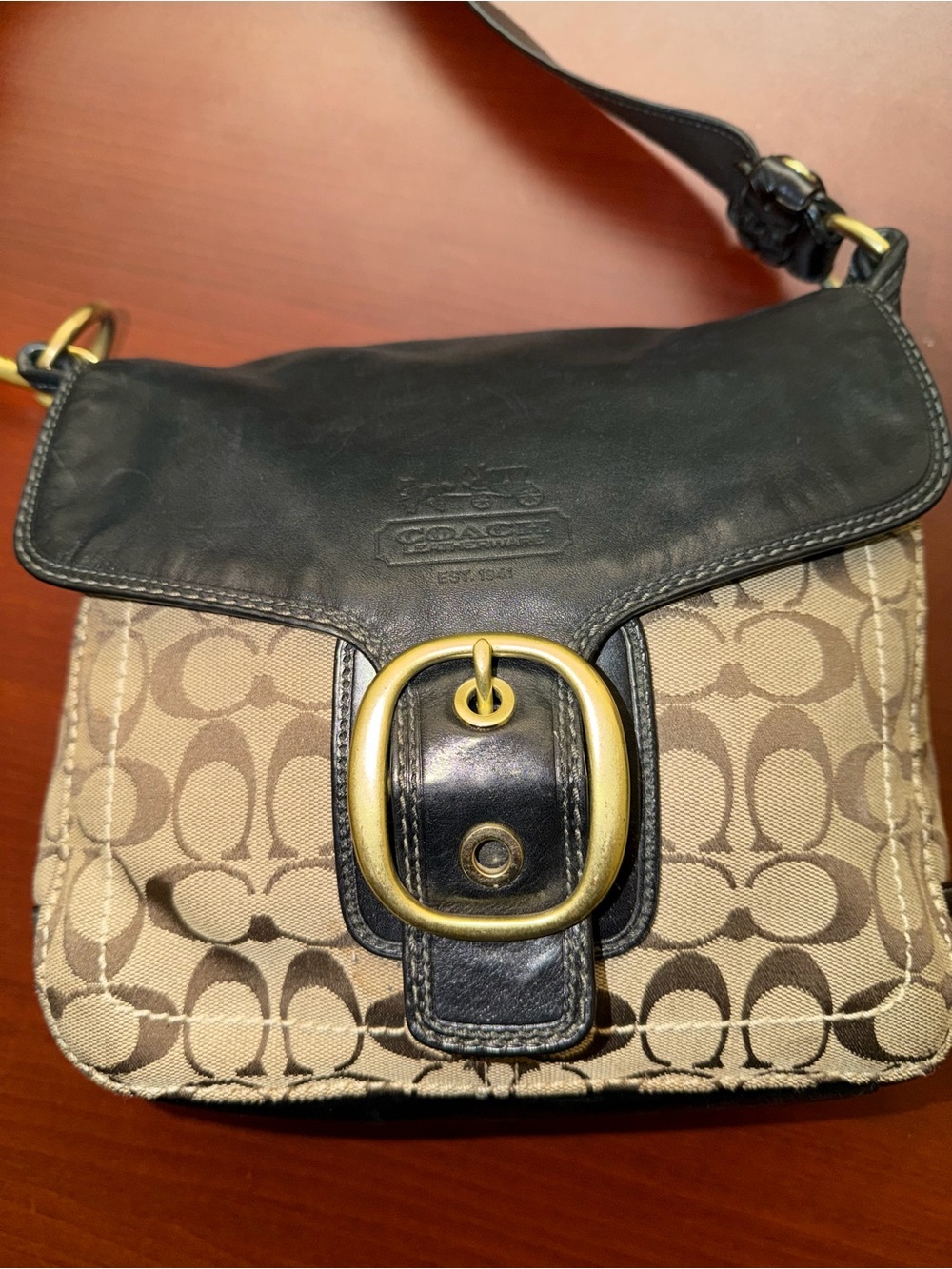 Coach Bleecker Signature Buckle
Flap Shoulder Bag Style 11434 Black/
Brown